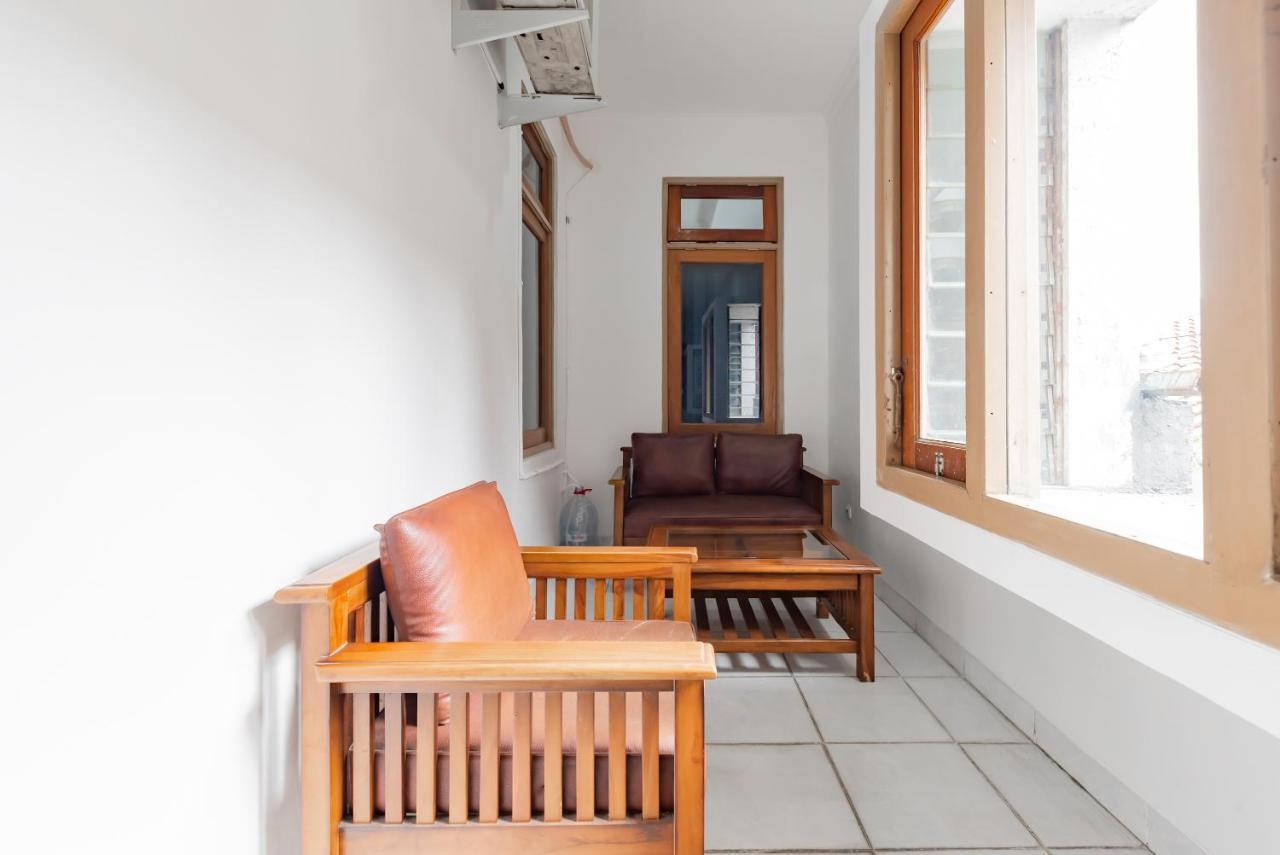 Reddoorz Plus Near Universitas Maranatha Bandung 2 Exterior photo